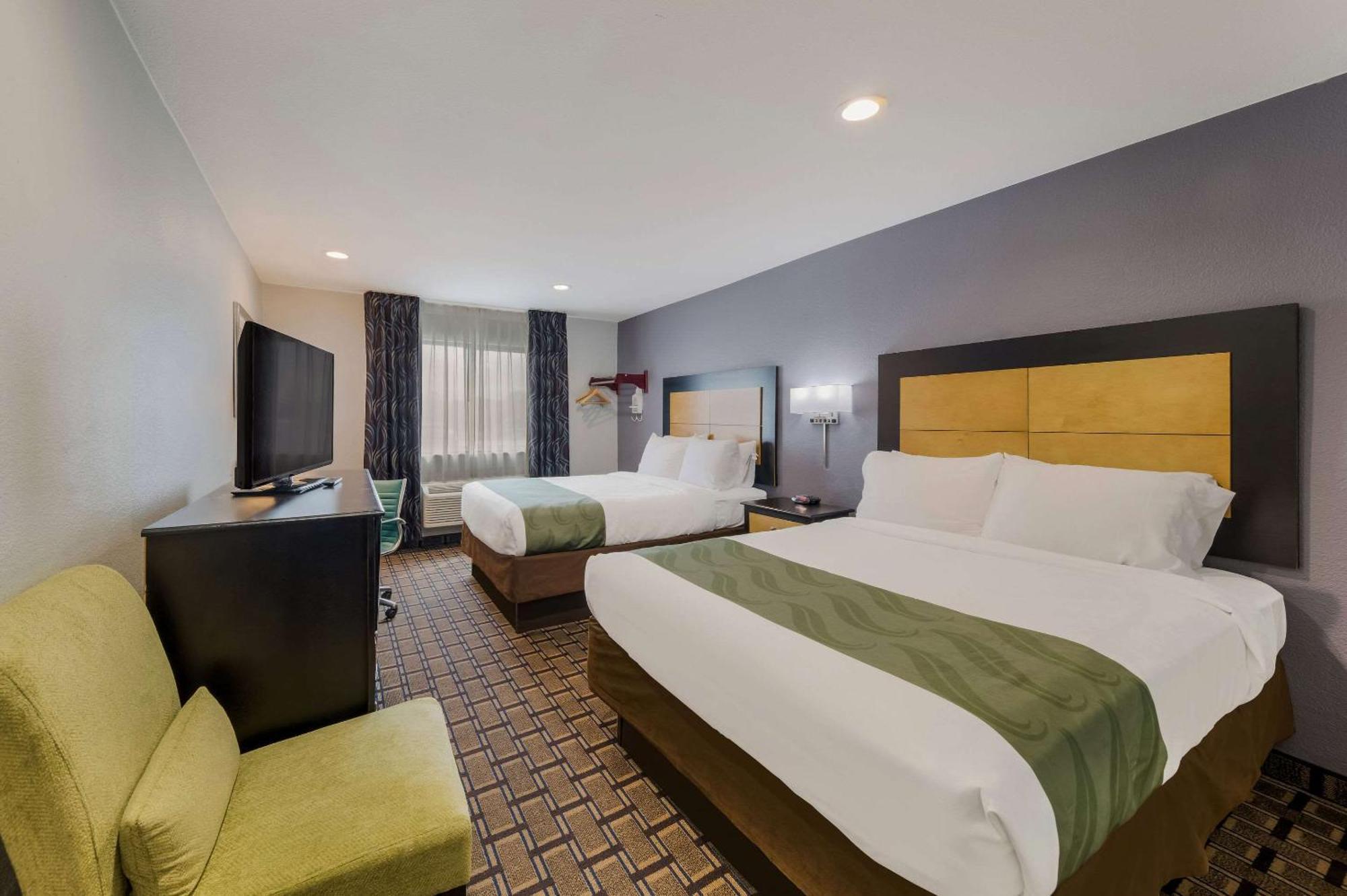 Quality Inn - Ντέντον Εξωτερικό φωτογραφία