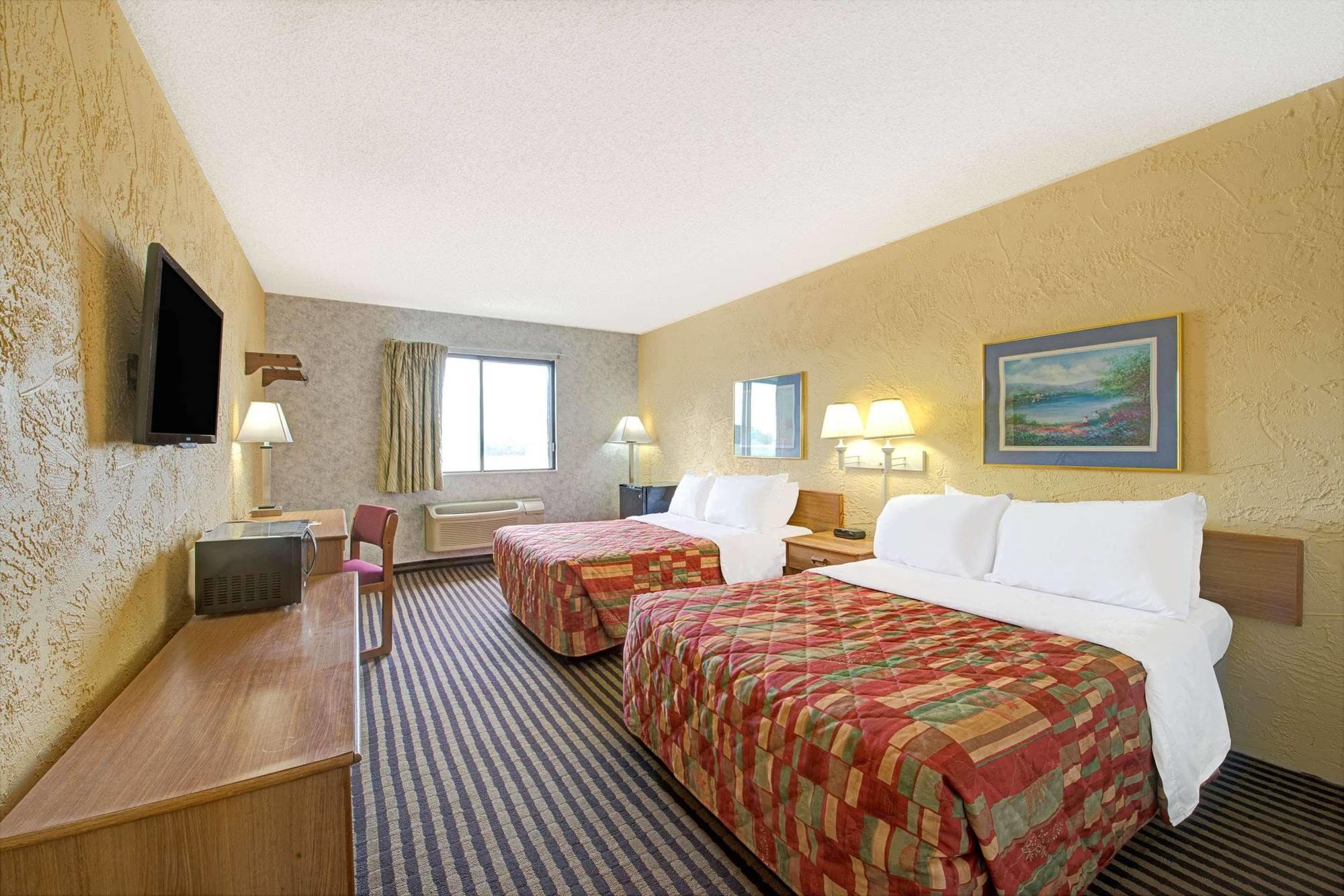 Quality Inn - Ντέντον Εξωτερικό φωτογραφία